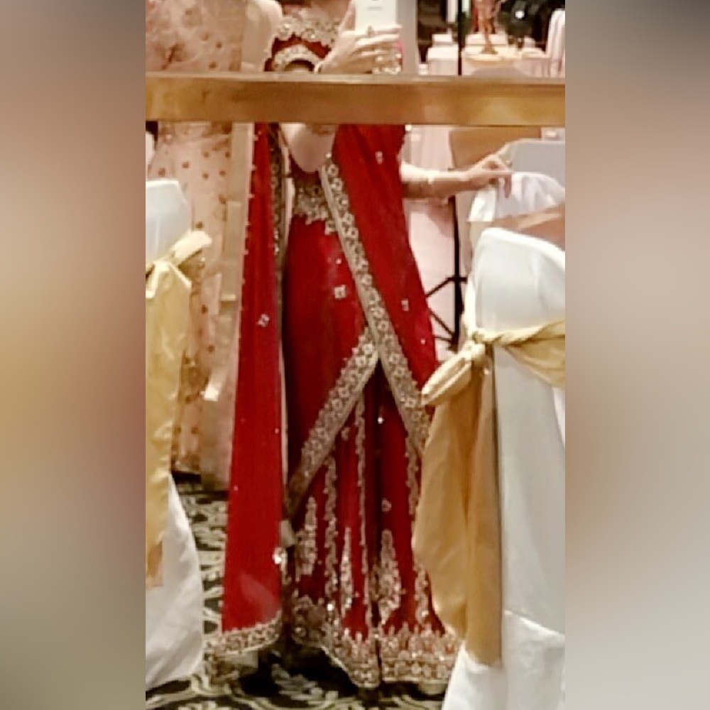 Lahanga,Sari